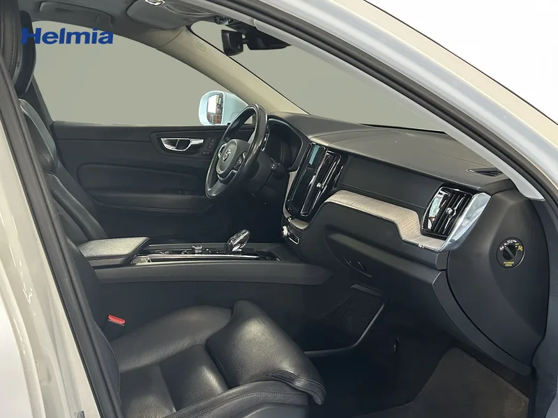 Bild 7 av 10 – Volvo XC60 B4 AWD Diesel Inscription