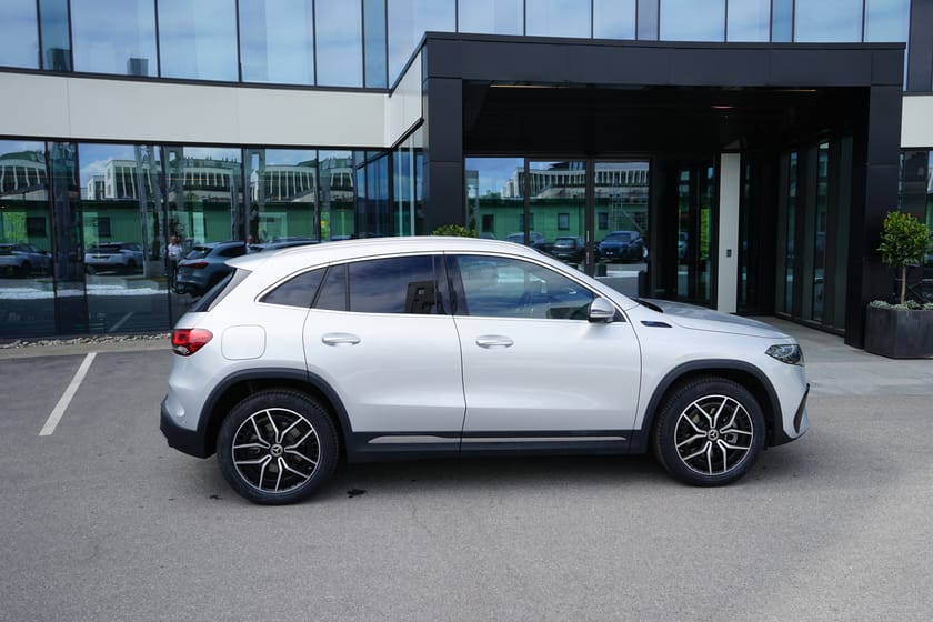 Bilde 5 av Mercedes-Benz EQA 350 4MATIC AMG / spesielt velutstyrt !