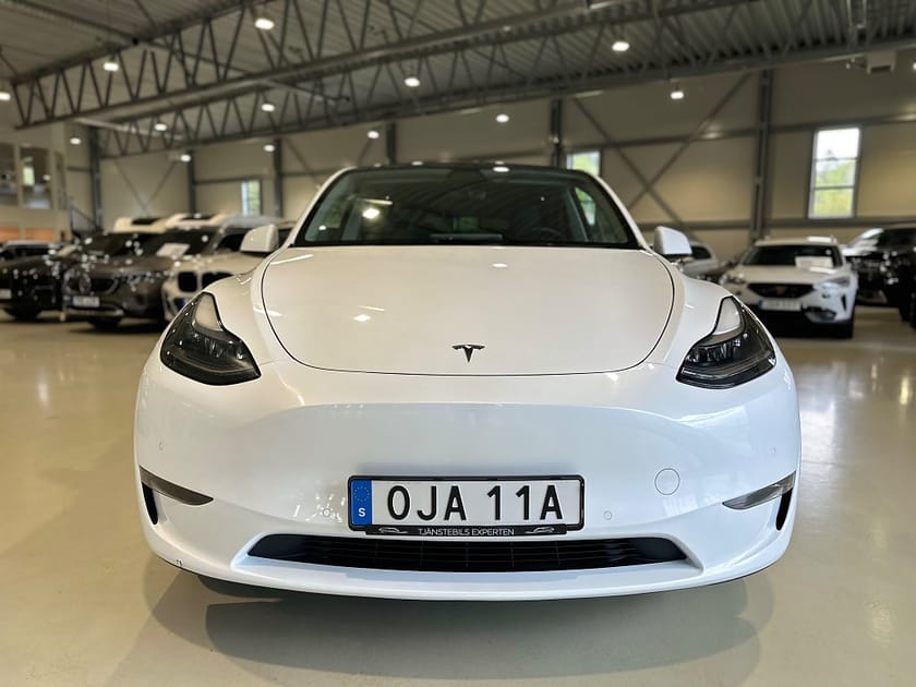 Bild 2 av Tesla Model Y Long Range AWD Drag 514hk