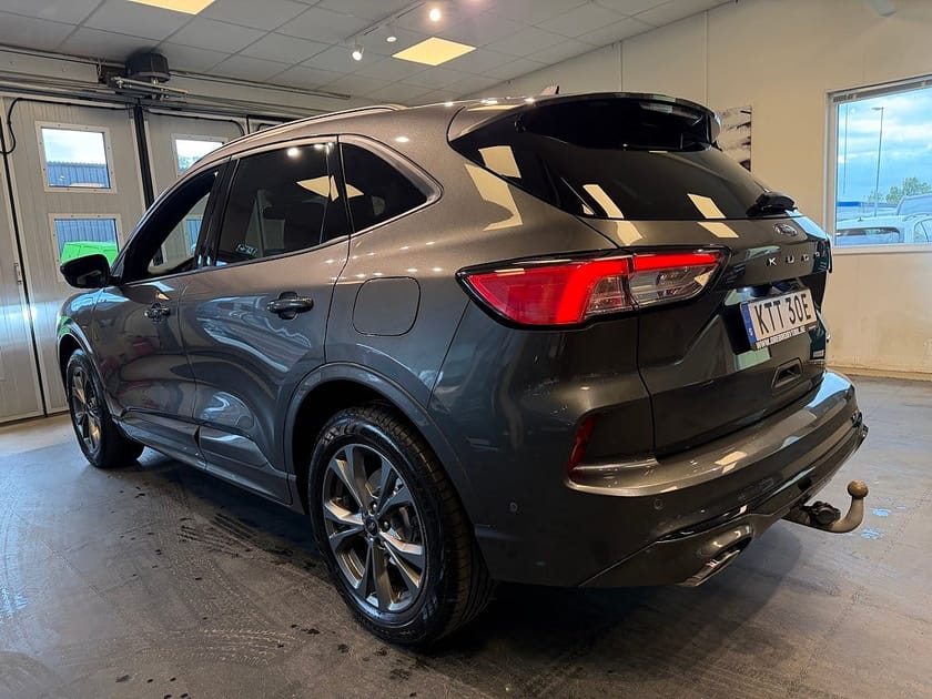 Bild 3 av Ford Kuga Plug-In Hybrid E-CVT ST-Line Drag Gps B&O BLIS SE SPEC