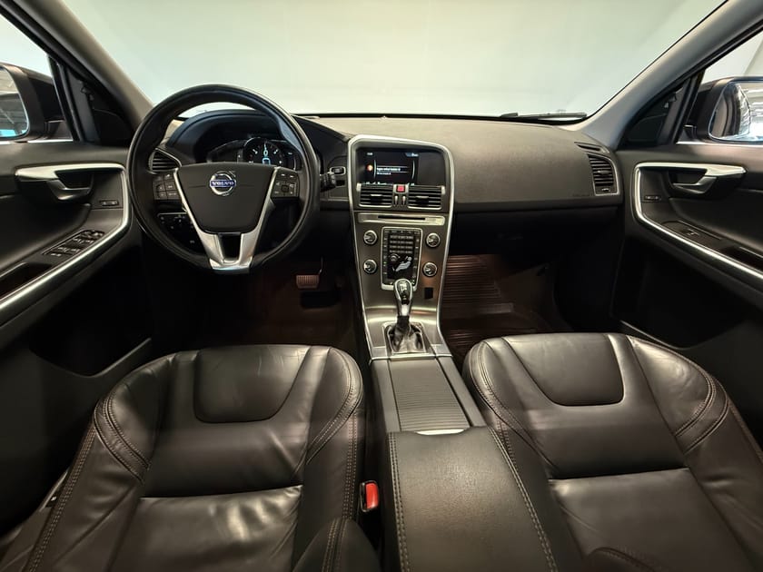 Bilde 5 av Volvo XC60 D4 2,4 181hk Summum Outlet! ACC/Krok/Pano/Skin/EU 07.28