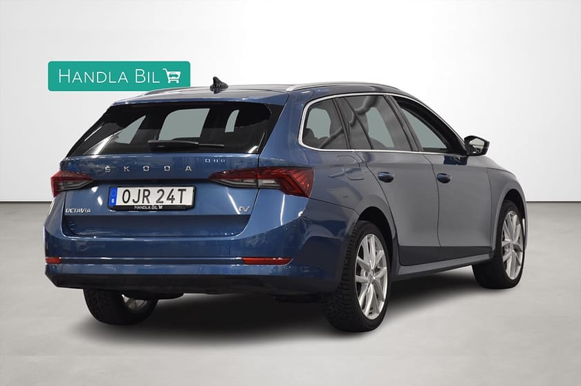 Bild 5 av Škoda Octavia Kombi iV Plug-in Cockpit Pano B-kam Navi Rattv 204hk