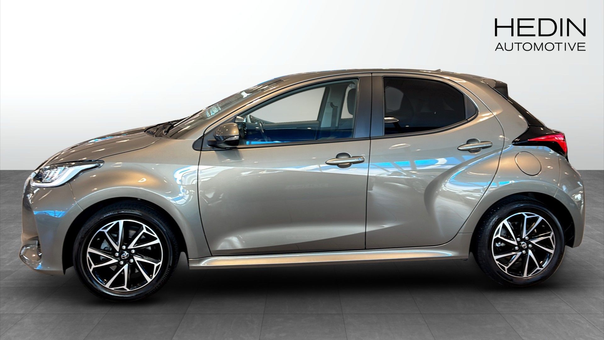 Toyota Yaris Hybrid 2023, kuva 6/10