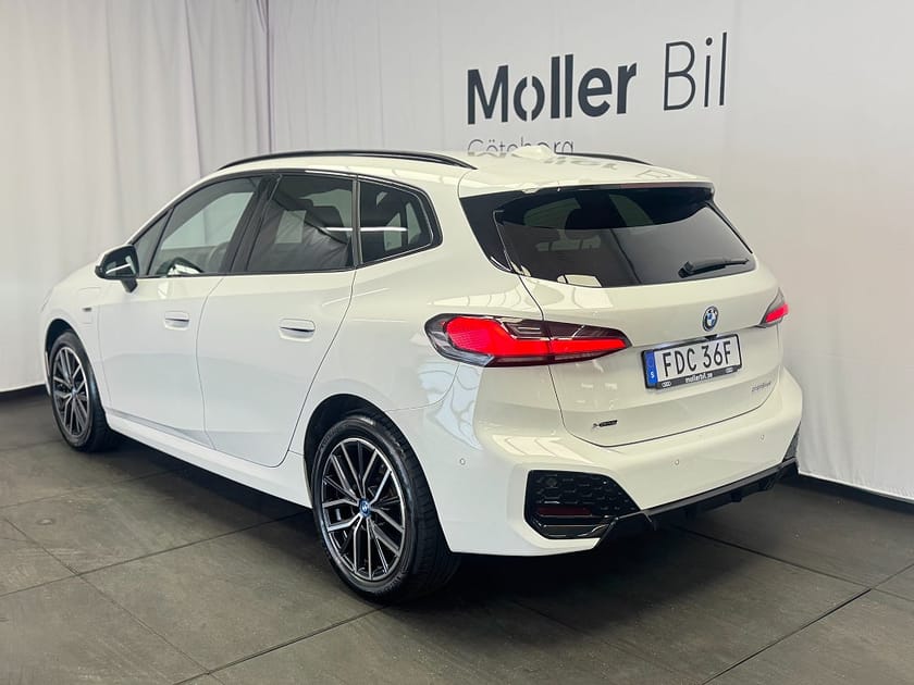 Bild 4 av BMW 225e xDrive Active Tourer 225 E M Sport/ Drag/B-Kamera