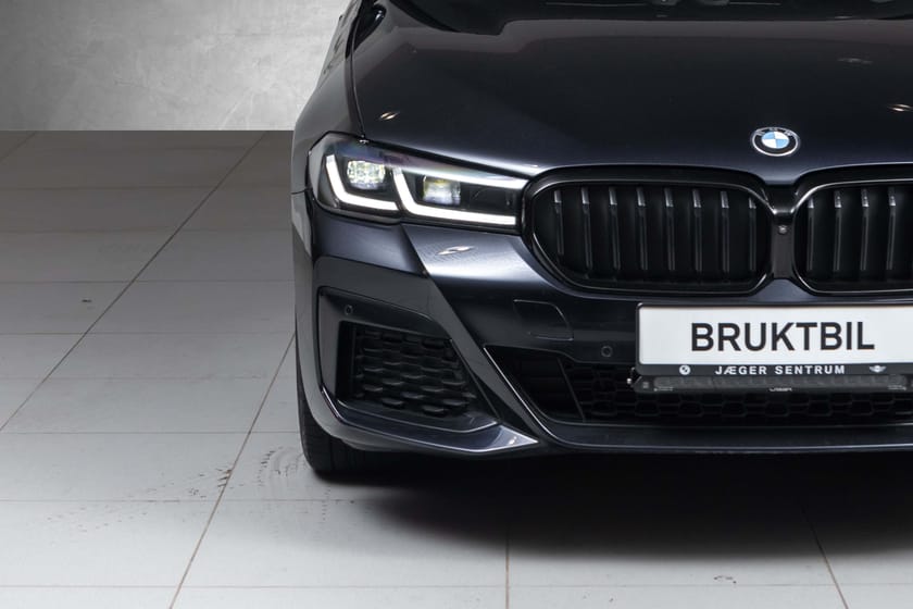Bilde 5 av BMW 530e xDrive Sedan - Soltak - Tilhengerfeste - Skinn