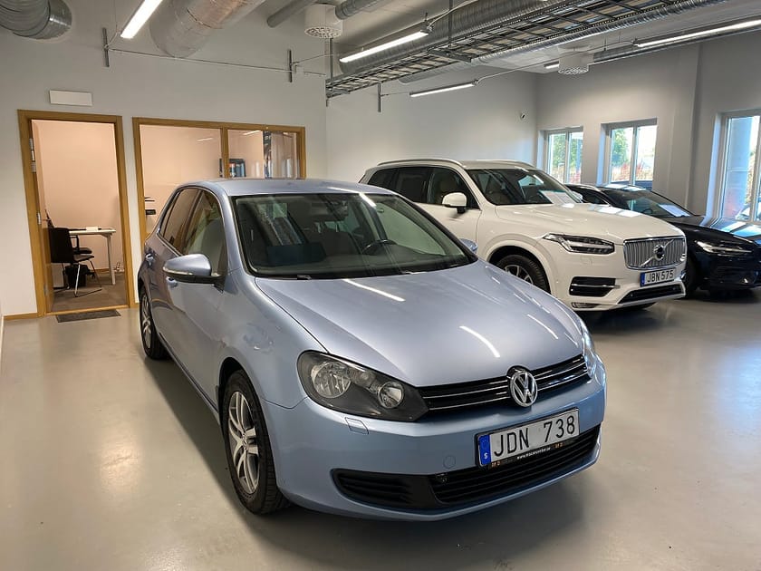Bild 3 av Volkswagen Golf 5-dörrar 1.6 TDI DPF BMT M-värme Nybes Nyservad