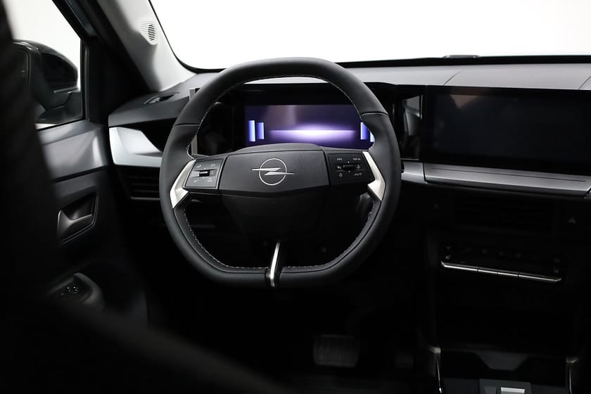 Bild 5 av Opel Frontera Hybrid 145 GS HK 1.2  Automat / Apple Carplay/ 0% Ränta
