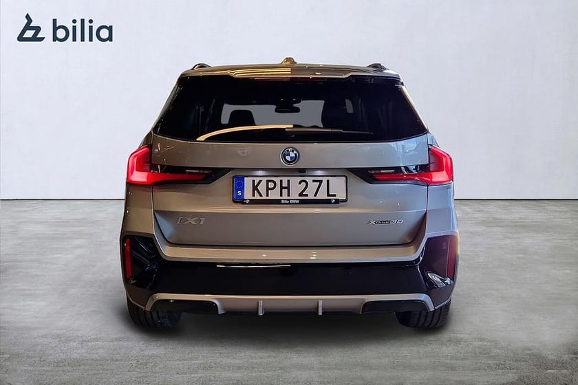 Bild 5 av BMW iX1 xDrive30 M Sport/Pano/Drag/H/K/Rattvärme/DEMOBIL