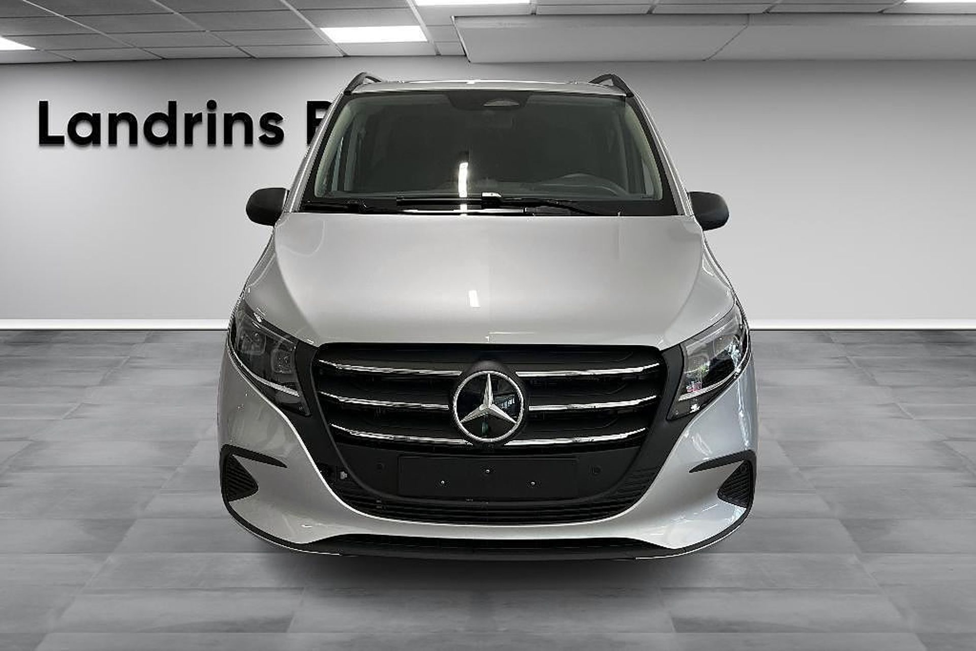 Mercedes-Benz Vito 2027, bild 2/15