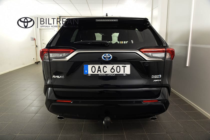 Bild 5 av Toyota RAV4 Plug-in Hybrid AWD X-Edition Backkamera Drag