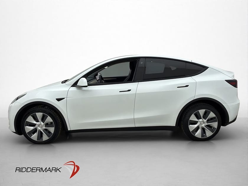 Bild 5 av Tesla Model Y Long Range AWD Autopilot Pano Navi En-Brukare