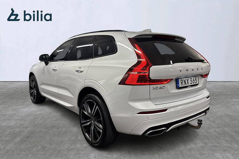 Bild 3 av Volvo XC60 Recharge T6 AWD Geartronic R-Design Panorama HK