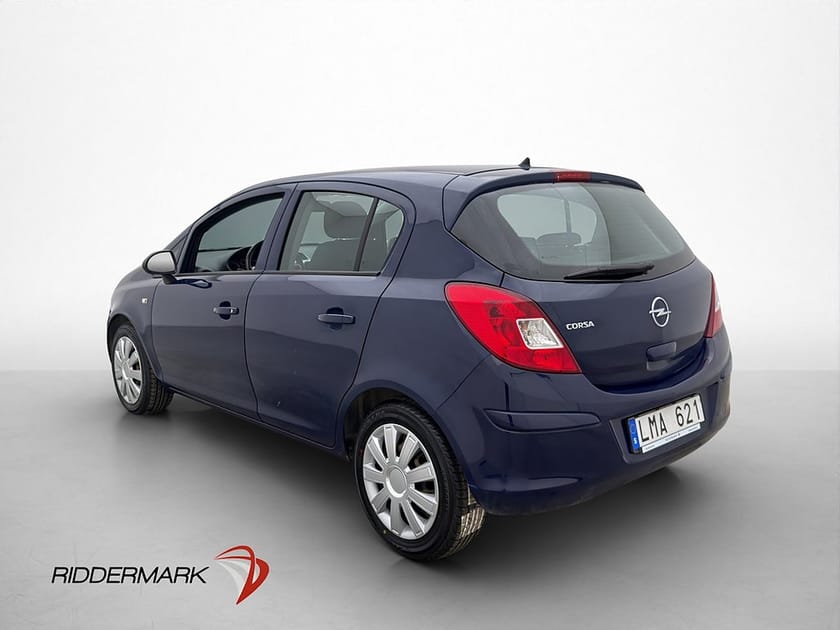 Bild 3 av Opel Corsa 1.4 90hk Motorvärmare Svensksåld 0.66 l/mil