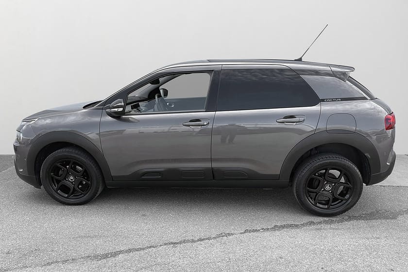 Bild 3 av Citroën C4 Cactus 1.2 PureTech 110Hk/Shine/Backkamera/Ny Kamrem o service