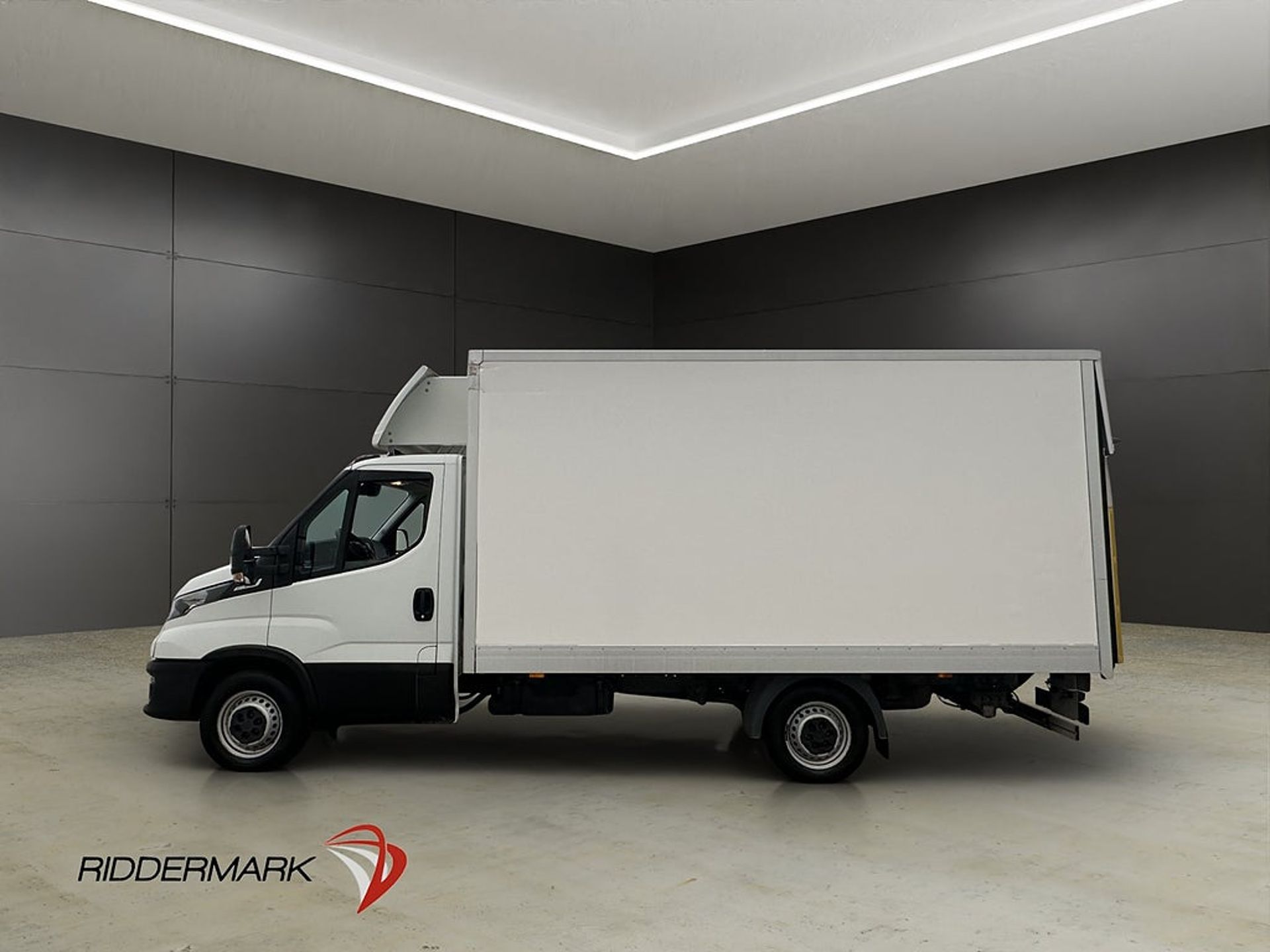 Iveco Daily 35-140 Chassi Cab 2021, bild 6/27