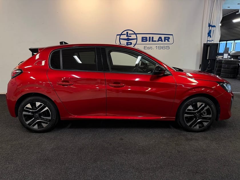 Bild 2 av Peugeot 208 HYBRID 100 100hk Allure | 360° | Vhjul | Adaptiv farthållar