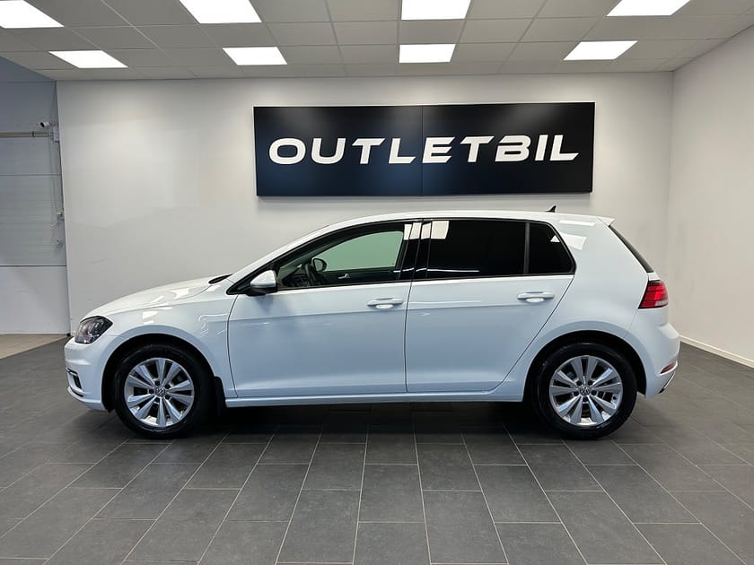 Bild 2 av Volkswagen Golf 5-dörrar 1.0 TSI 110hk Base Carplay