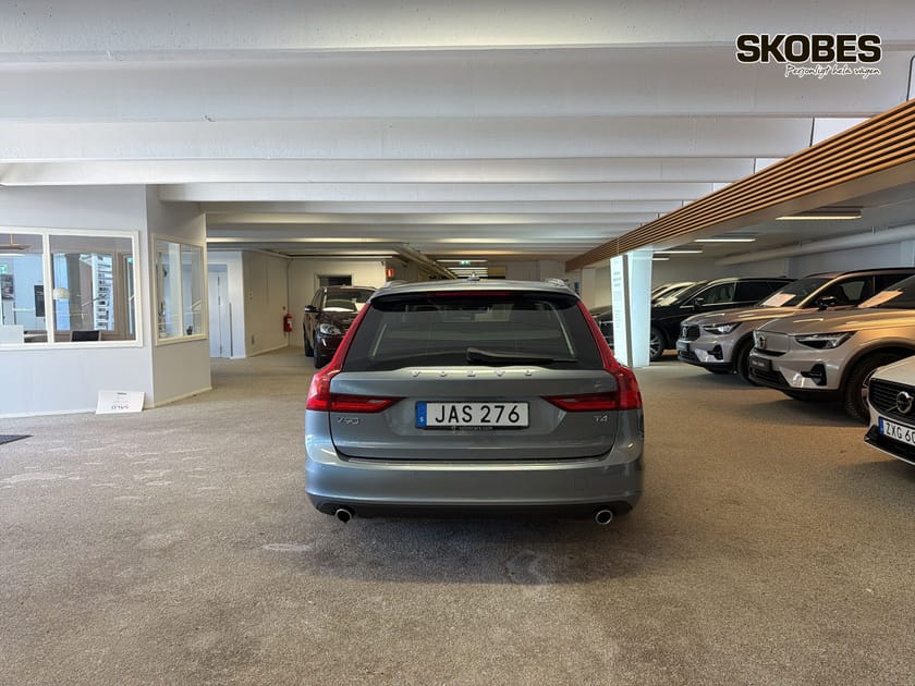 Bild 5 av Volvo V90 T4 Momentum Pro Edition