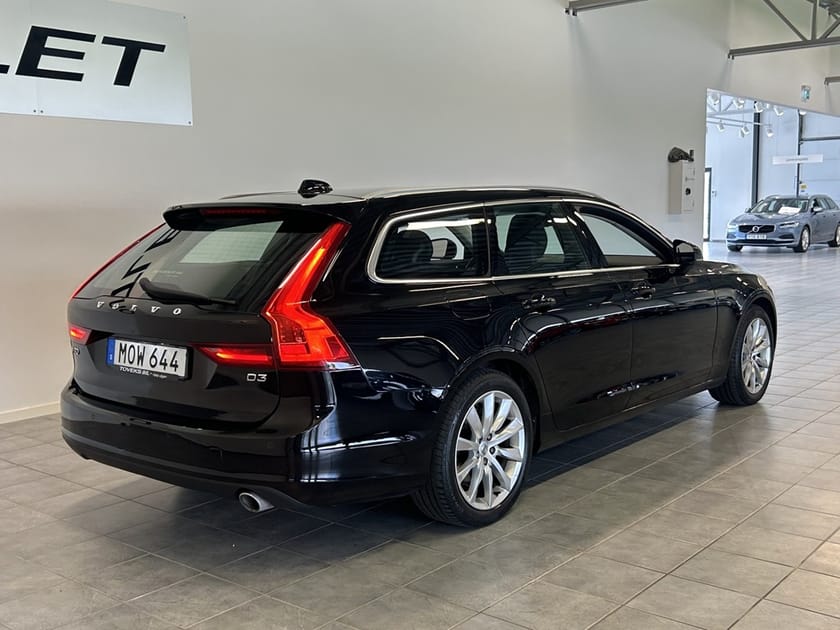 Bild 5 av Volvo V90 D3 Moementum 150hk Aut/Drag