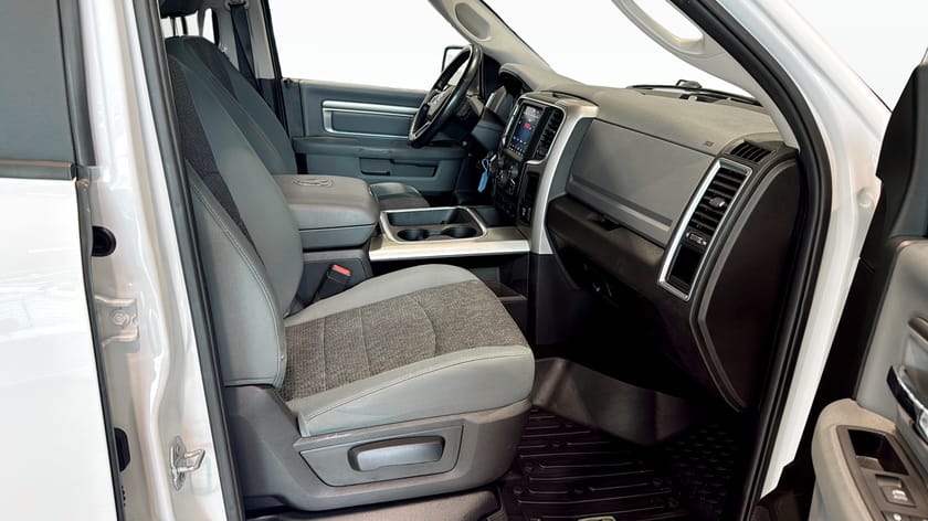 Bild 3 av RAM 1500 Crew Cab