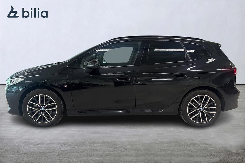 Bild 3 av BMW 225e xDrive Active Tourer M-Sport| Drag | Tonade rutor