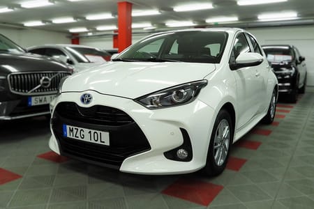 Toyota Yaris Hybrid CVT Active Carplay Kamera SoV Hjul Carplay MoK