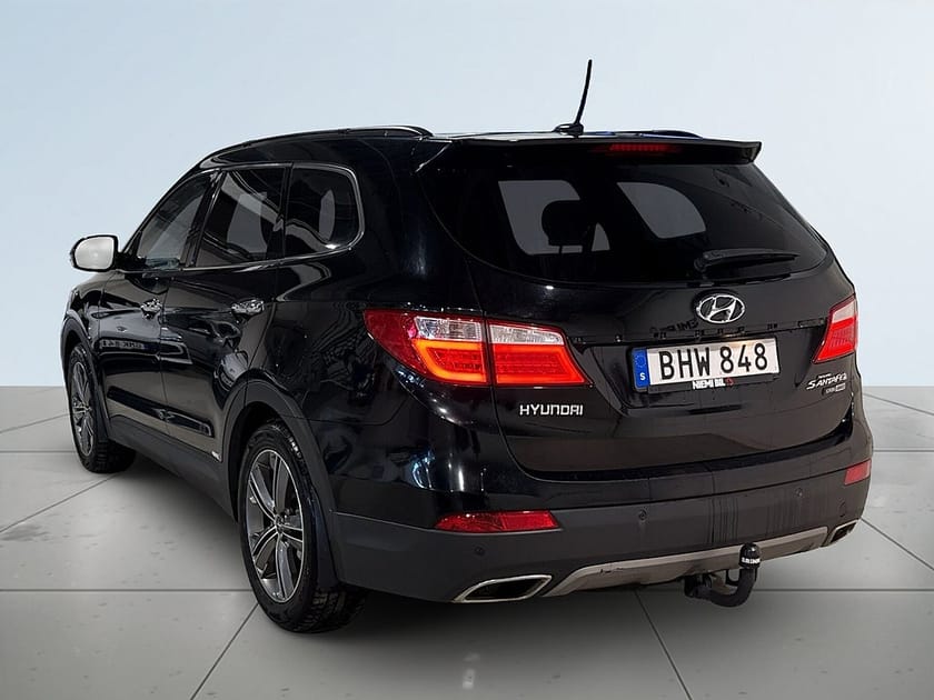 Bild 5 av Hyundai Grand Santa Fe 2.2 4WD Premium Plus Pano Drag Kamera Skinn Mvärm SoV