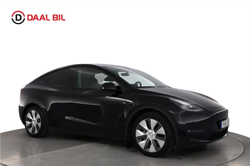 Bild 4 av Tesla Model Y Long Range AWD 77 kWh 514HK AUTOPILOT PANO B-KAM DRAG