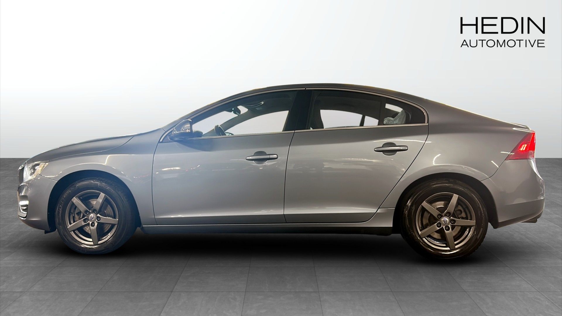 Volvo S60 2018, kuva 6/8