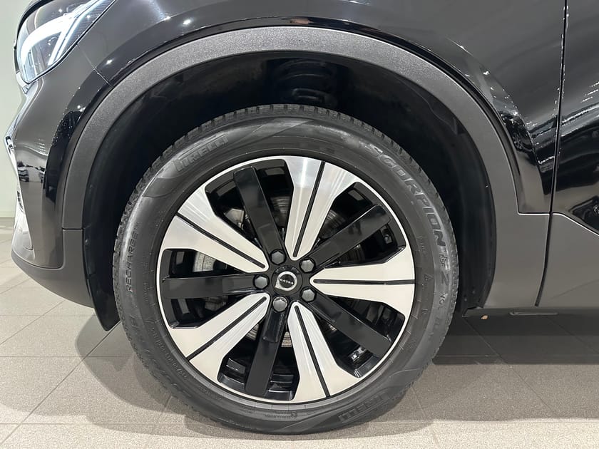Bild 3 av Volvo XC40 Recharge Core Edition / Navigation / Backkamera /