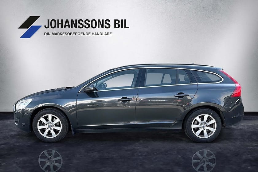 Bild 2 av Volvo V60 DRIVe Momentum Värmare SoV-däck