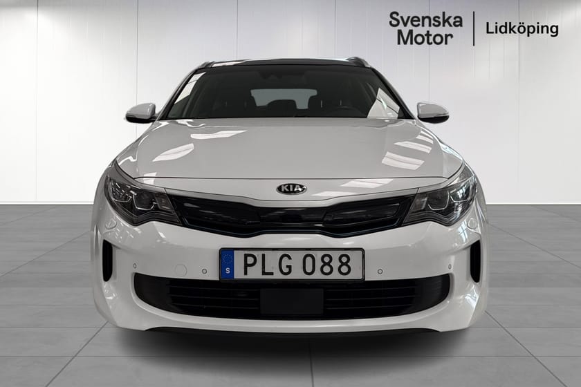 Bild 2 av Kia Optima Sport Wagon Plug-in Hybrid Wagon- Plug in I Panorama I Dragkrok I Harmon/Kardon