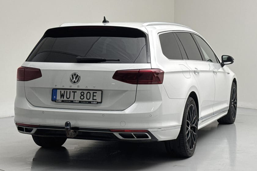 Bild 3 av Volkswagen Passat Sportscombi 2.0 TDI 4MOTION 190hk GT Matrix