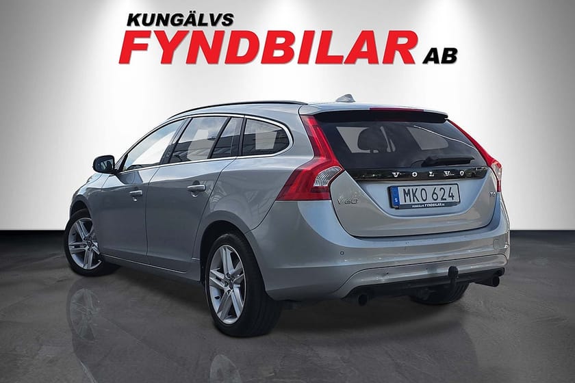 Bild 2 av Volvo V60 T4 Powershift, 180hk Momentum