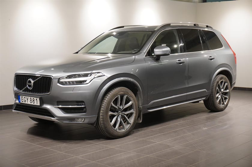 Bild 1 av Volvo XC90 7-seater D5 AWD Momentum Advanced Kamera 7-Sits Drag