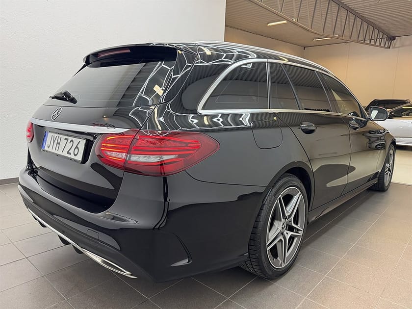 Bild 3 av Mercedes-Benz C 200 T 4MATIC 4M 184hk AMG Värmare/Läder/Kamera