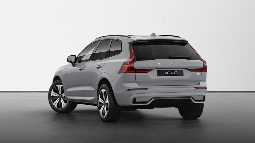 Bilde 3 av Volvo XC60 Recharge T6 Plus Dark KROK|PANO|TONEDE|SUB|19"