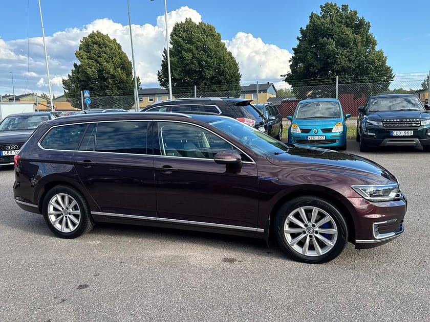 Bild 5 av Volkswagen Passat Variant GTE 1.4 TSI EXECUTIVE ACT 218hk Euro 6|COCKPITT|VÄRMARE