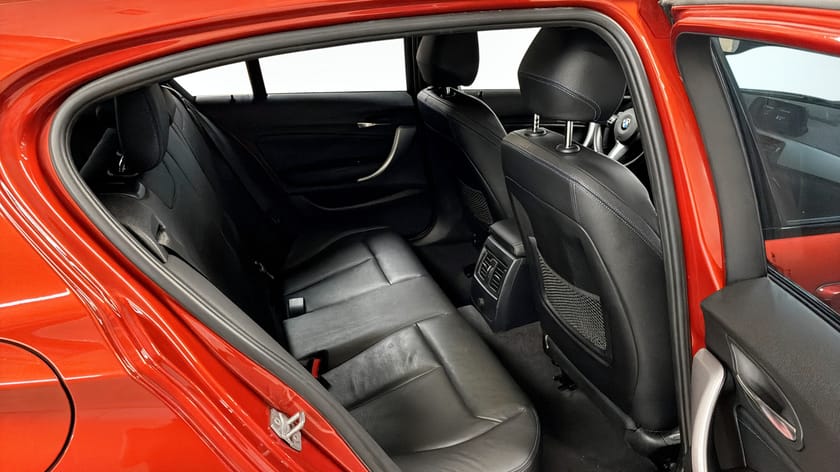 Bild 5 av BMW 118i M-sport HiFi Rattvärme M-sport HiFi Rattvärme