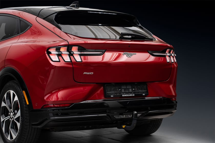 Bilde 3 av Ford Mustang Mach-E Long Range AWD LR /Panoramatak/Krok/ 360/