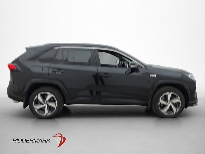 Bild 4 av Toyota RAV4 Laddhybrid Plug-in Hybrid AWD Launch Edt Kamera Drag