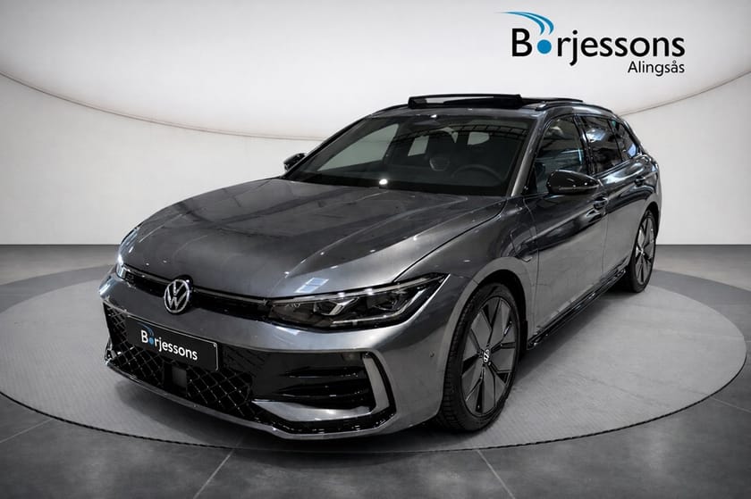 Bild 3 av Volkswagen Passat Variant eHybrid 272 DSG6 R-LINE