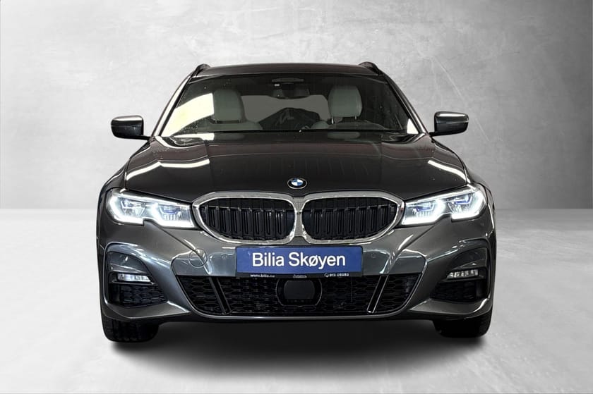 Bilde 2 av BMW 330e xDrive Touring