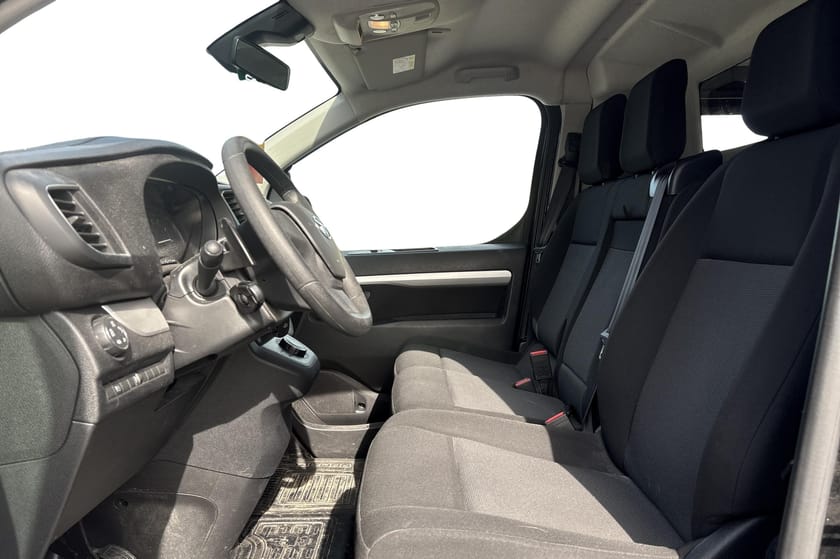 Bilde 3 av Toyota Proace Comfort I Medium I Black Pack I Tilhengerfeste