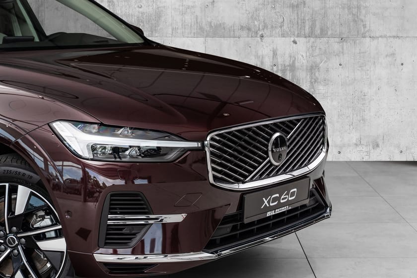 Bilde 2 av Volvo XC60 T6 Plus Bright / Head Up / H.feste / 360°-kamera / App