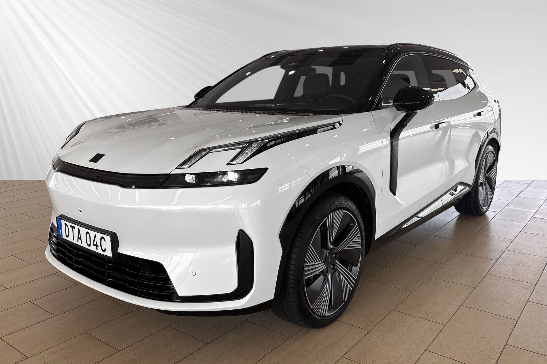 Lynk & Co 08