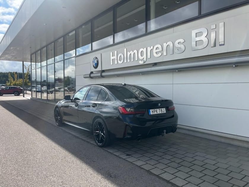 Bild 3 av BMW 330e xDrive Sedan M-Sport Pro Adaptiv Fart HiFi Rattvärme Drag Komfprtöppning