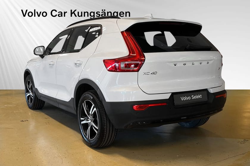 Bild 4 av Volvo XC40 B4 FWD Bensin Plus Dark