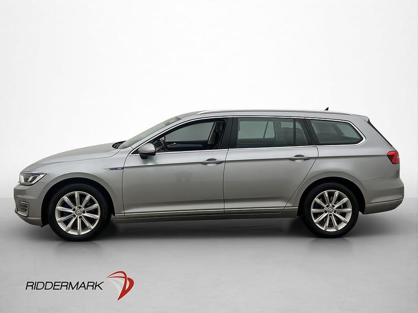 Bild 4 av Volkswagen Passat Variant GTE Drag Kamera CarPlay Värmare