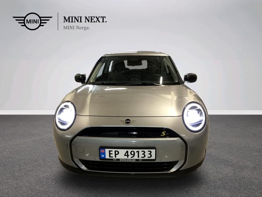 Bilde 2 av MINI Cooper SE Essential Trim, Package S